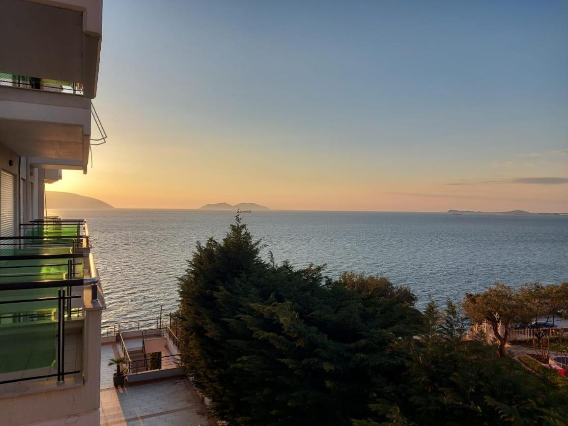 Deni Sea View Apartment Vlore Luaran gambar