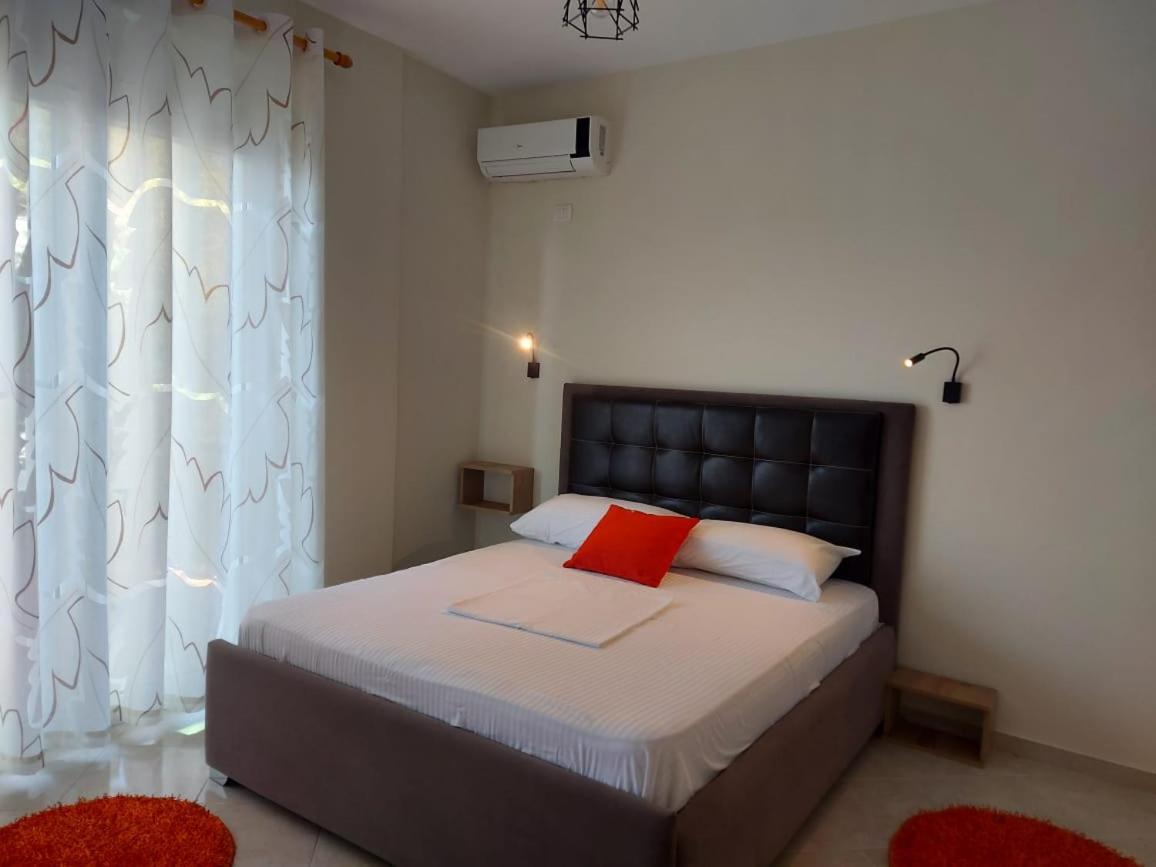 Deni Sea View Apartment Vlore Bilik gambar