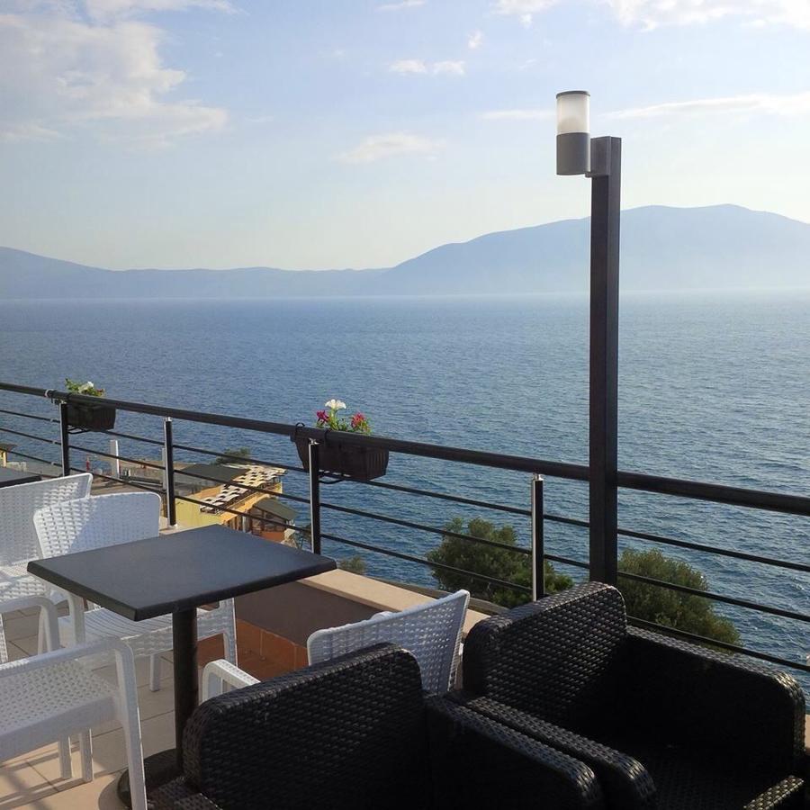 Deni Sea View Apartment Vlore Luaran gambar