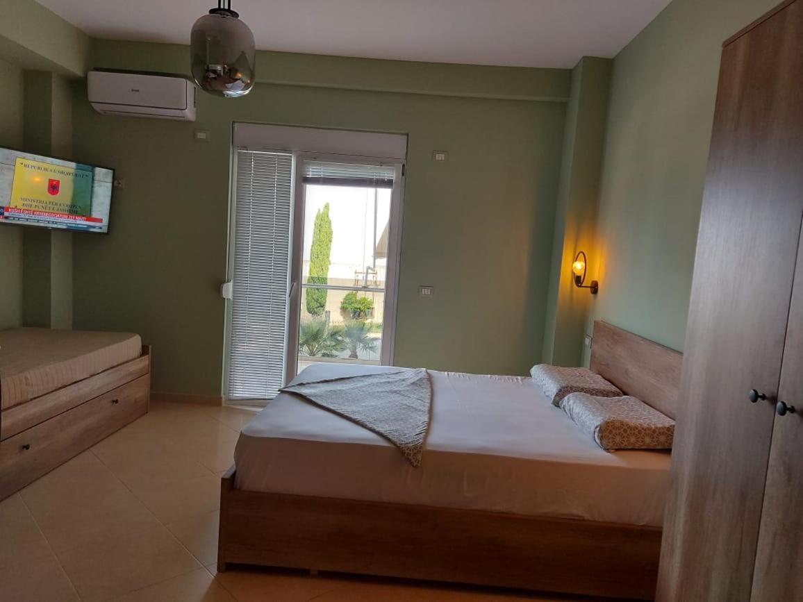 Deni Sea View Apartment Vlore Luaran gambar